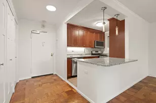 2 Hawthorne Pl, Boston, MA 02114 - Photo 7