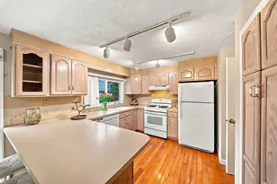399 Pond St, Braintree, MA 02184 - Photo 3