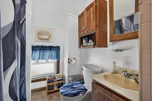 225 Haffards St, Fall River, MA 02723 - Photo 9