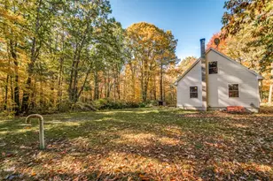 85 West St, Wendell, MA 01379 - Photo 3