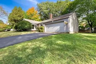 32 Neptune St, Beverly, MA 01915 - Photo 3
