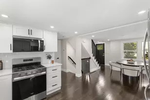 9 Essex Rd, Sharon, MA 02067 - Photo 9