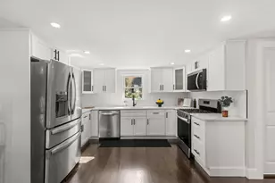 9 Essex Rd, Sharon, MA 02067 - Photo 7