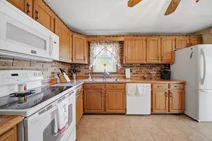 62 Faith Ave, Dracut, MA 01826 - Photo 17
