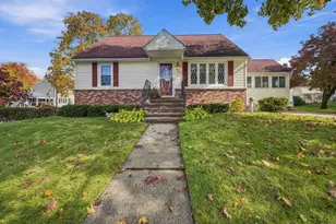 62 Faith Ave, Dracut, MA 01826 - Photo 9