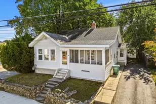 6 Hartford Ave W, Uxbridge, MA 01569 - Photo 1