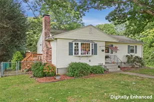 27 Old Meetinghouse Rd, Auburn, MA 01501 - Photo 1