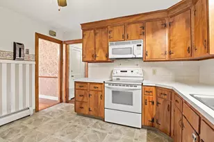153 Boylston St, Shrewsbury, MA 01545 - Photo 3