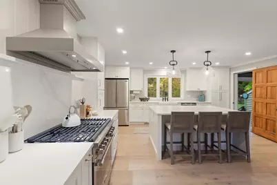 124 Hillside Rd, North Andover, MA 01845 - Photo 3