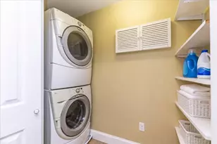 24 Norman Rd, Melrose, MA 02176 - Photo 27