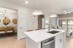250 Martins Lndg, North Reading, MA 01864 - Photo 5