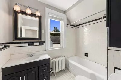 260 Metropolitan Ave, Boston, MA 02131 - Photo 11