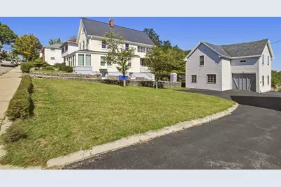 260 Metropolitan Ave, Boston, MA 02131 - Photo 15