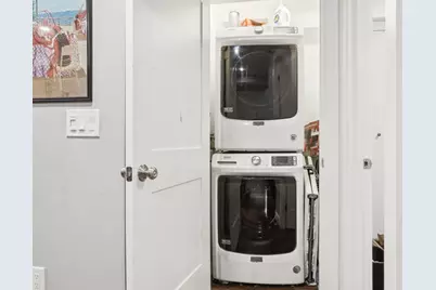 271 W 5th St, Boston, MA 02127 - Photo 25