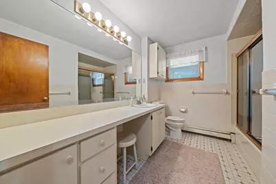 5 Anderson St, Peabody, MA 01960 - Photo 21