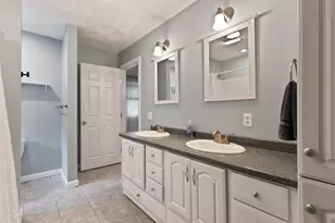 13 Walnut St, Foxboro, MA 02035 - Photo 29
