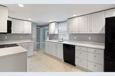 13 Walnut St, Foxboro, MA 02035 - Photo 13