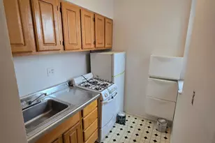 18 Glenville Ave, Boston, MA 02134 - Photo 7
