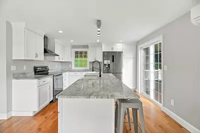 588 Main St, West Newbury, MA 01985 - Photo 3