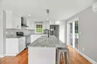 588 Main St, West Newbury, MA 01985 - Photo 3
