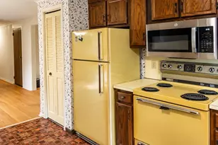 21 1st, Barnstable, MA 02601 - Photo 9