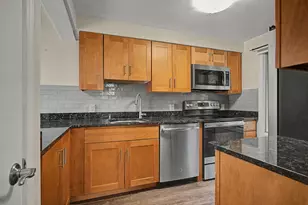 15 Emerson Ct, Amherst, MA 01002 - Photo 5