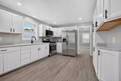 664 Rathbun St, Blackstone, MA 01503 - Photo 7