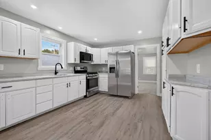 664 Rathbun St, Blackstone, MA 01503 - Photo 7