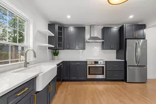 20 Paradise, Swampscott, MA 01907 - Photo 3