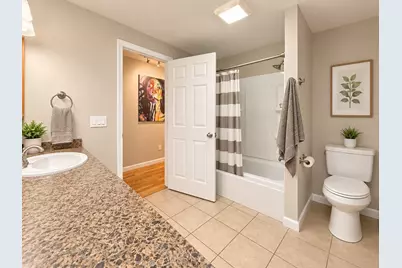 102 Casino Ave, Chicopee, MA 01013 - Photo 9