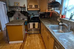18 Burnside St, Salem, MA 01970 - Photo 5