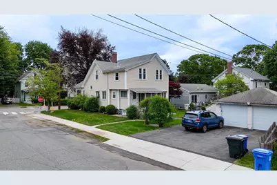 142 Dale St, Waltham, MA 02451 - Photo 3