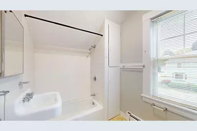 142 Dale St, Waltham, MA 02451 - Photo 33