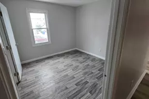 526 Third St, Fall River, MA 02721 - Photo 7