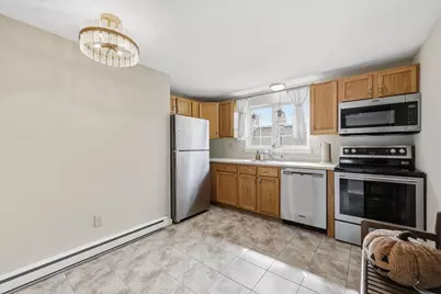 5 Maple Crest Circle #E, Holyoke, MA 01040 - Photo 11