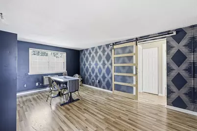 5 Maple Crest Circle #E, Holyoke, MA 01040 - Photo 5