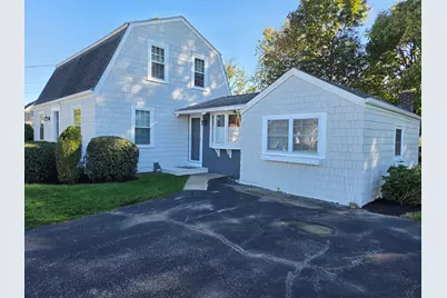 101 Hillside Ave, Somerset, MA 02726 - Photo 5