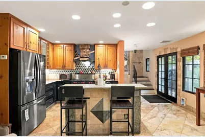 127 Cushing St, Cambridge, MA 02138 - Photo 15