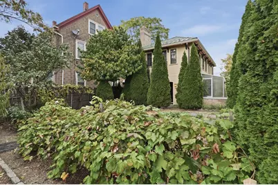 127 Cushing St, Cambridge, MA 02138 - Photo 3