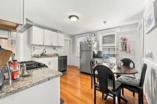 123 Crest Ave, Revere, MA 02151 - Photo 5
