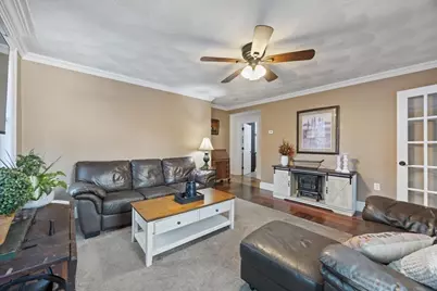 14 Windsor Street, Methuen, MA 01844 - Photo 9