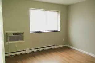 26 Willis St, Framingham, MA 01702 - Photo 7