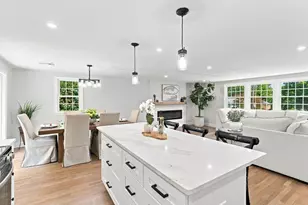 9 Pavia Pl, Framingham, MA 01702 - Photo 17