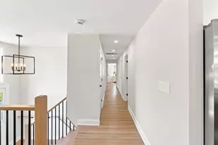 9 Pavia Pl, Framingham, MA 01702 - Photo 33