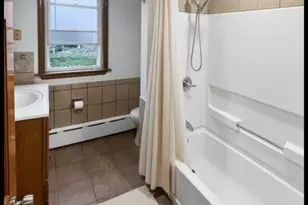 32 Oliver St, Southbridge, MA 01550 - Photo 5