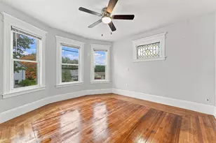 190 Oak St, Springfield, MA 01151 - Photo 9