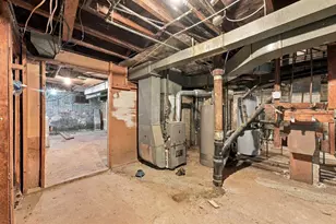 190 Oak St, Springfield, MA 01151 - Photo 33