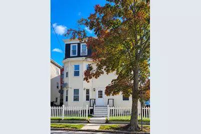 17 Warren St #1, Peabody, MA 01960 - Photo 1