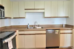 100 Cove Way, Quincy, MA 02169 - Photo 3
