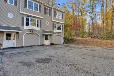 8 Pine Tree Ln #8, Hubbardston, MA 01452 - Photo 5